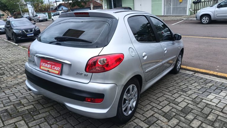 PEUGEOT 207 1.4