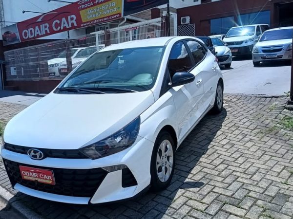HYUNDAI HB20