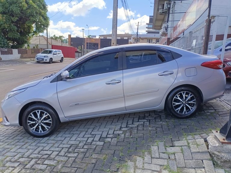 TOYOTA YARIS 1.5