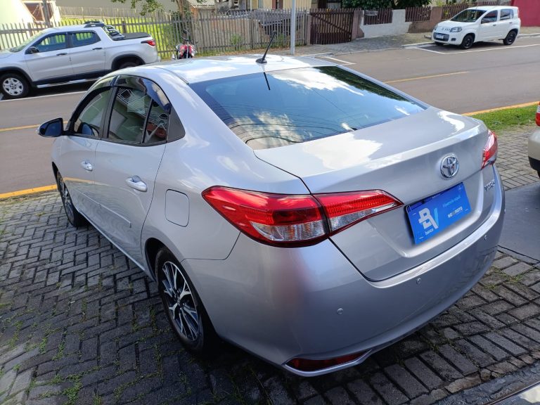 TOYOTA YARIS 1.5