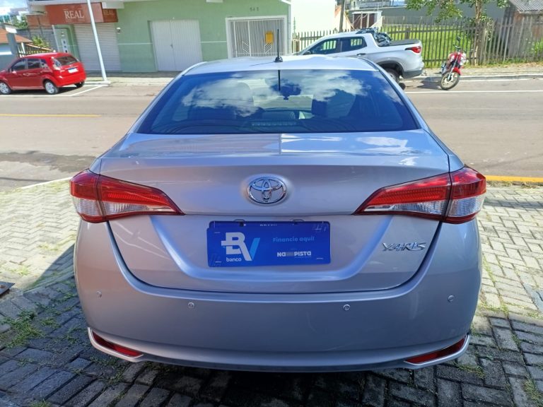 TOYOTA YARIS 1.5