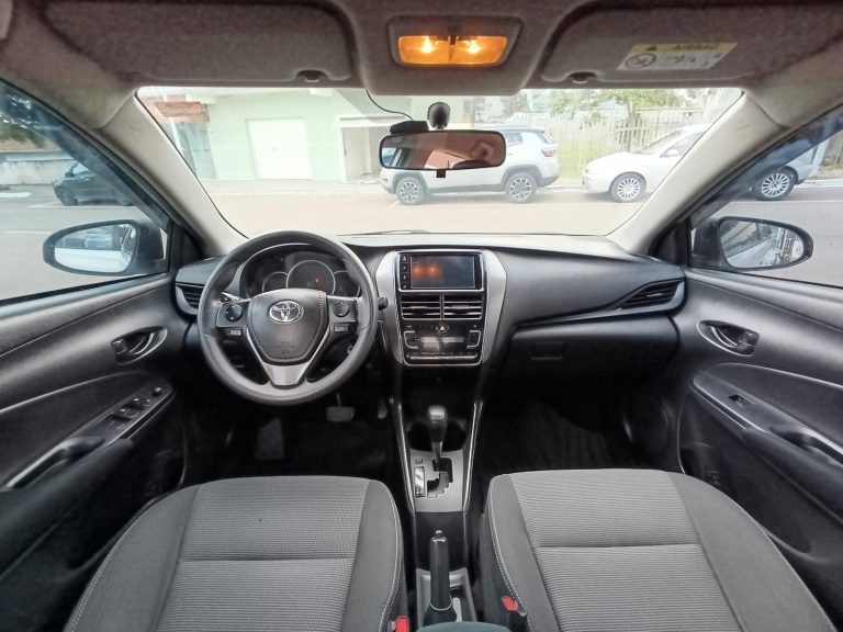 TOYOTA YARIS 1.5