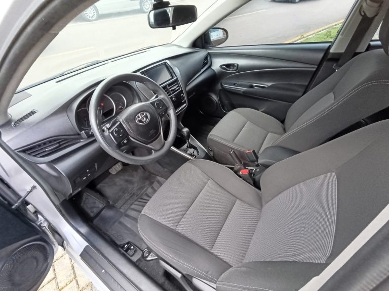 TOYOTA YARIS 1.5